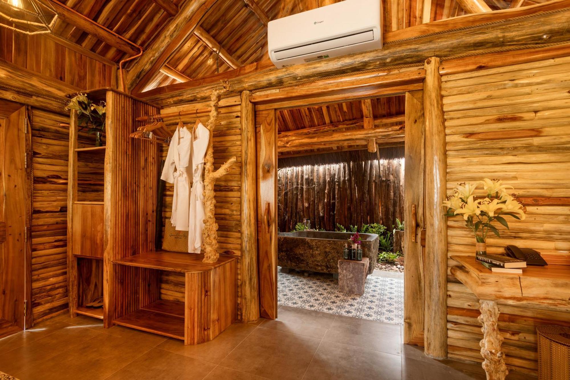 Grand Ocean Bay Resort Phu Quoc Exterior photo